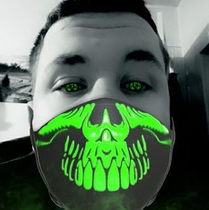 Meet your Posher, Travis